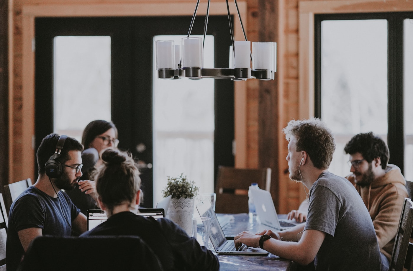 Professionals meeting to align on business goals